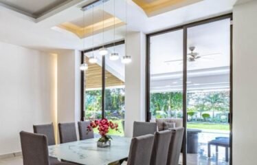 Residencia de lujo en Palmira, Cuernavaca con alberca y jardín !