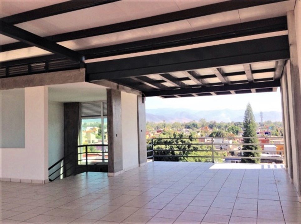 Edificio de Oficinas en Venta en Oaxaca de 3 Niveles, Oportunidad de Inversión