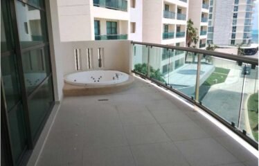 Departamento de Lujo en Puerto Cancún 260 m², 3 recámaras, vista al mar y amenidades premium
