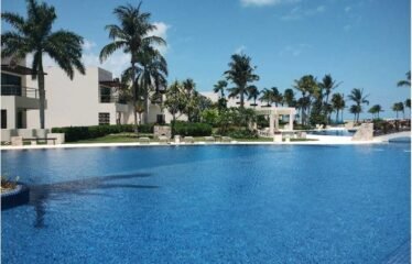 Departamento de Lujo en Puerto Cancún 260 m², 3 recámaras, vista al mar y amenidades premium