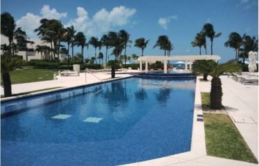 Departamento de Lujo en Puerto Cancún 260 m², 3 recámaras, vista al mar y amenidades premium
