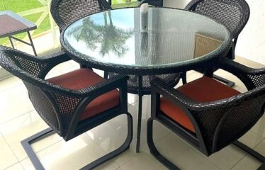 Departamento Amueblado en Venta en Zona Diamante Acapulco 98 m2 con terraza y amenidades